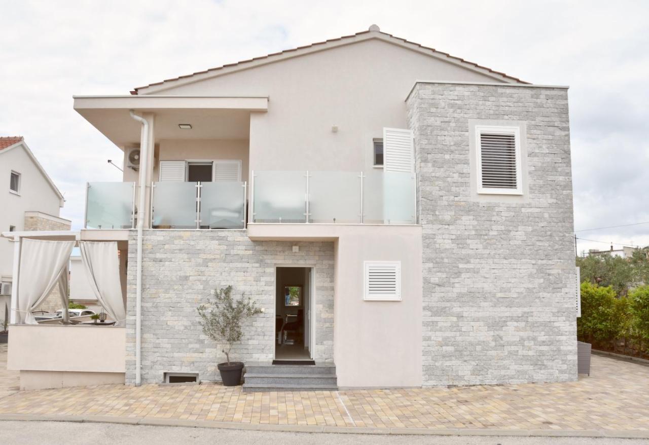 Apartment Josip 2 Tribalj Zewnętrze zdjęcie