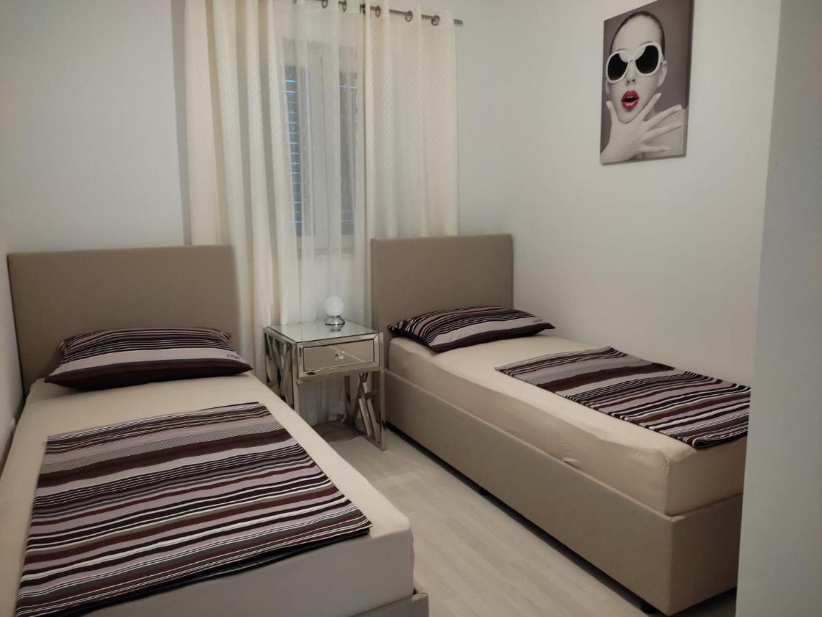 Apartment Josip 2 Tribalj Zewnętrze zdjęcie